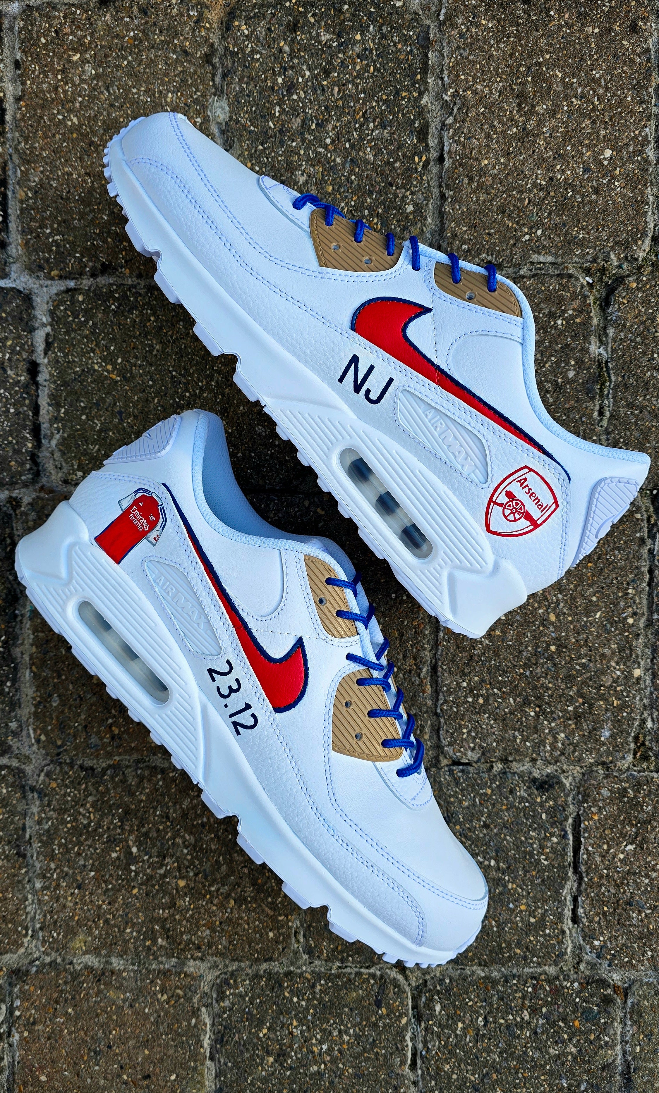 Custom hand-painted Nike Air Max sneakers featuring premium leather construction with intricate football club-themed artwork. Includes vibrant team colors, detailed logos, and personalizable options like initials, numbers, or dates. Waterproof and scratch-resistant for long-lasting wear. Ideal for sports fans, sneaker collectors, and as unique custom gifts. Designed with professional craftsmanship, blending fashion, comfort, and team pride.

