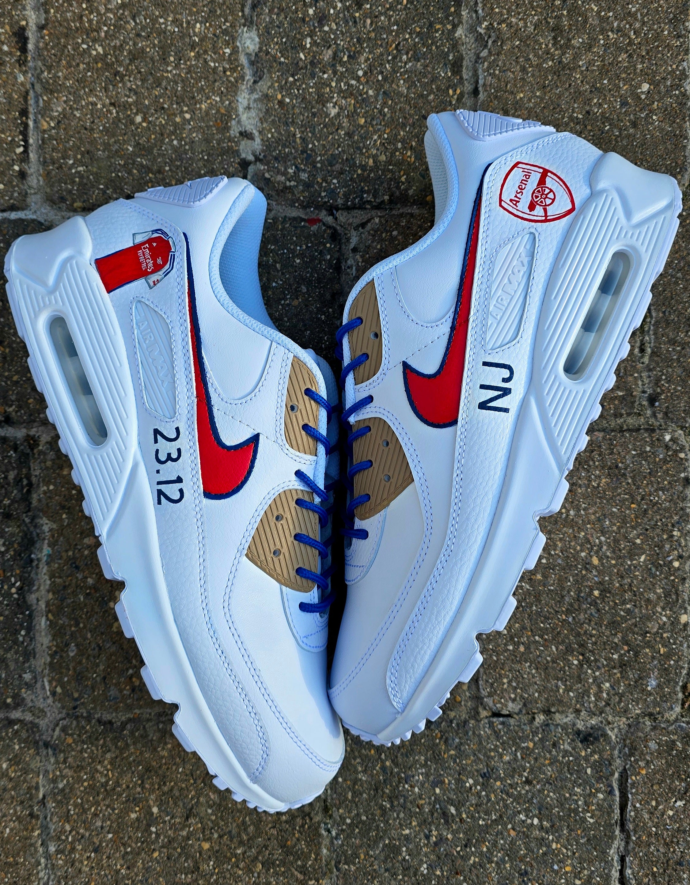 Custom hand-painted Nike Air Max sneakers featuring premium leather construction with intricate football club-themed artwork. Includes vibrant team colors, detailed logos, and personalizable options like initials, numbers, or dates. Waterproof and scratch-resistant for long-lasting wear. Ideal for sports fans, sneaker collectors, and as unique custom gifts. Designed with professional craftsmanship, blending fashion, comfort, and team pride.

