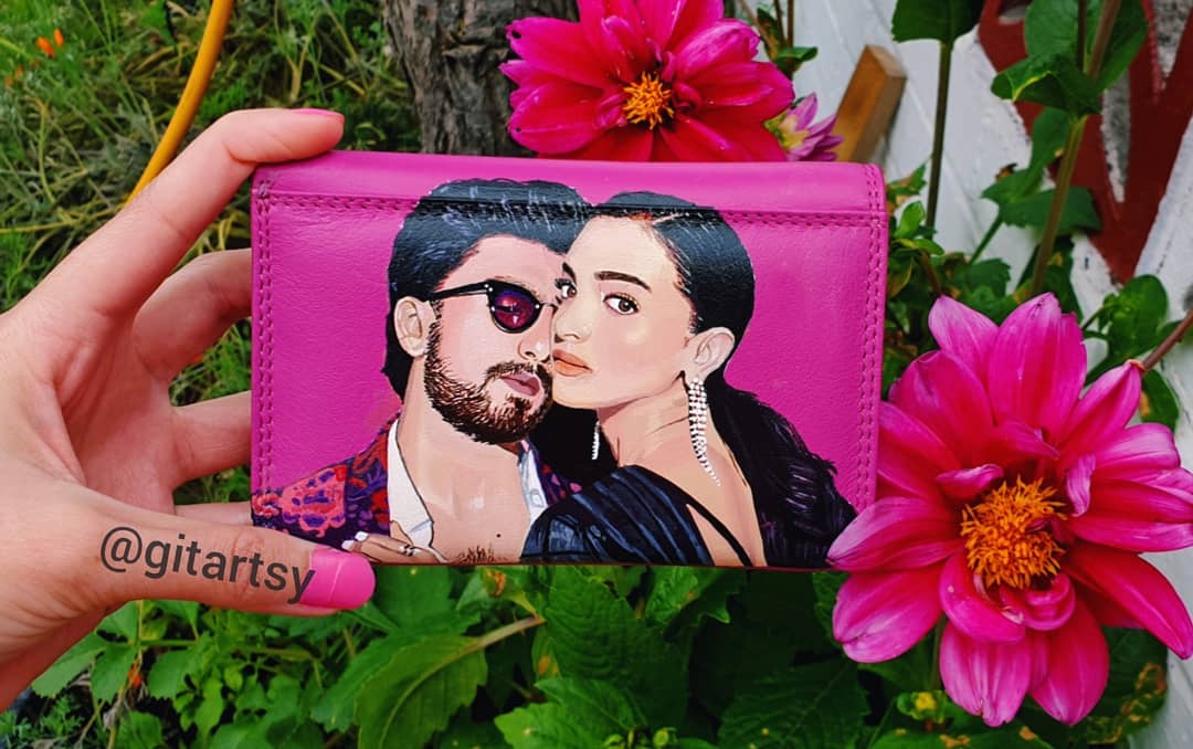 A hand-painted leather wallet featuring a custom portrait of a person, pet, or loved one. The painting is detailed, colourful, and made using premium-quality waterproof leather paints. Ideal for gifting or personal keepsakes, this wallet showcases artistic craftsmanship and premium leatherwork.

