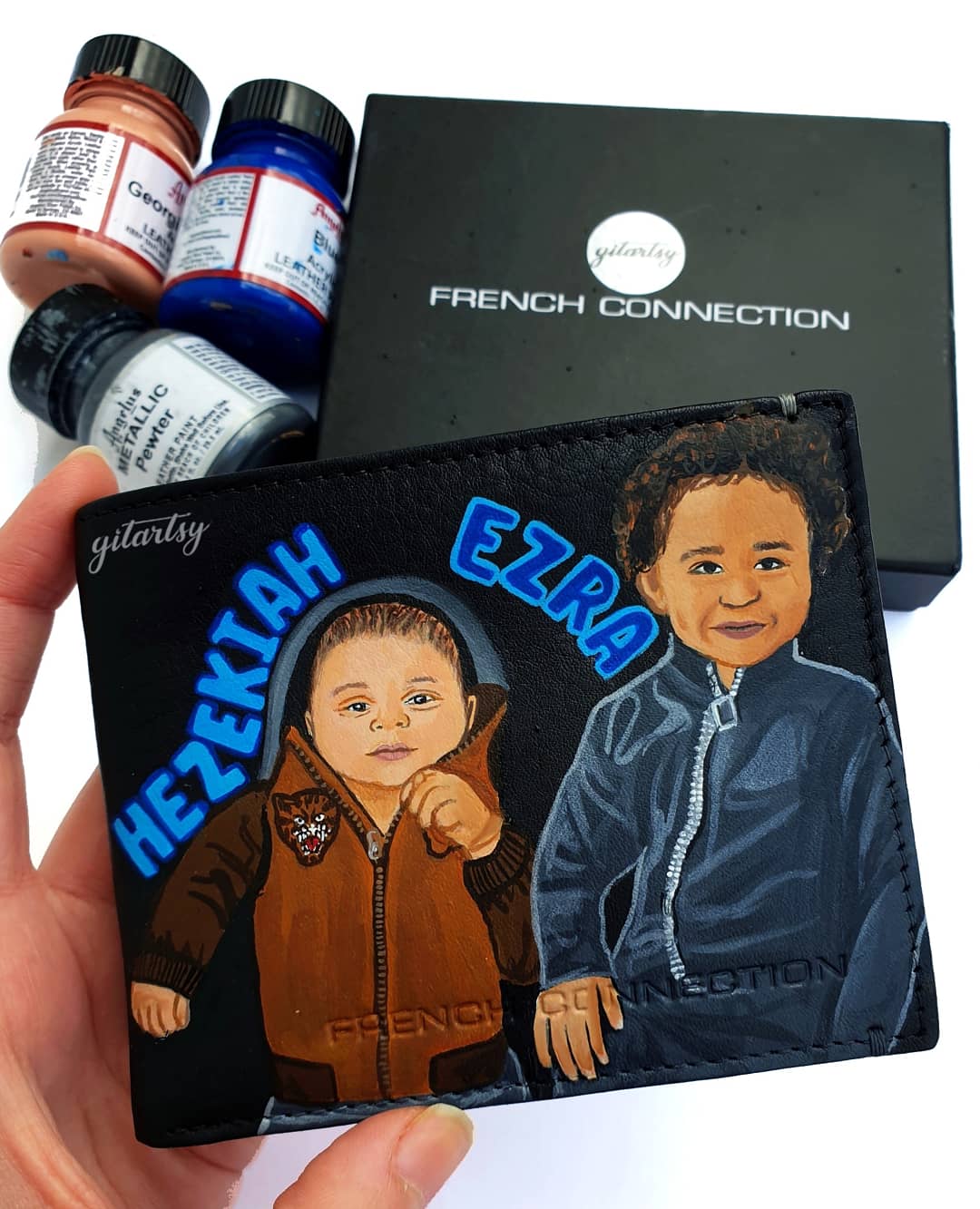 A hand-painted leather wallet featuring a custom portrait of a person, pet, or loved one. The painting is detailed, colourful, and made using premium-quality waterproof leather paints. Ideal for gifting or personal keepsakes, this wallet showcases artistic craftsmanship and premium leatherwork.

