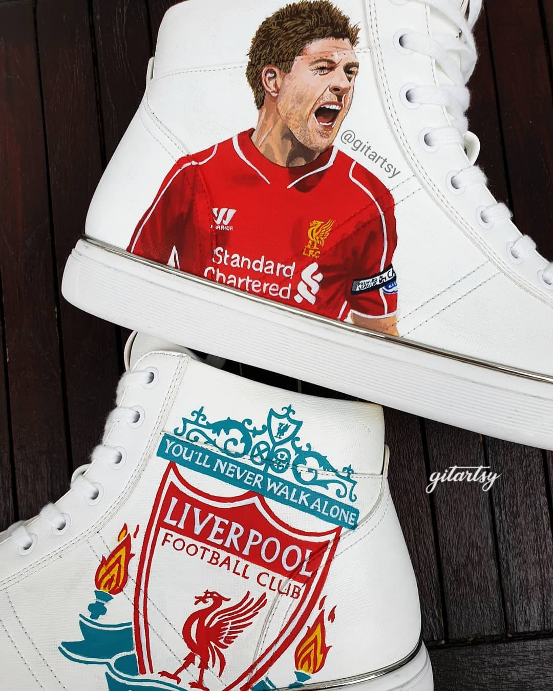 Custom hand-painted white sneakers featuring iconic football legends in team kits, including club crests and themed accents. Created by Gitartsy, each shoe includes bold illustrations, waterproof paint, and personalized elements, making them a premium collectible for fans and sneakerheads alike.

