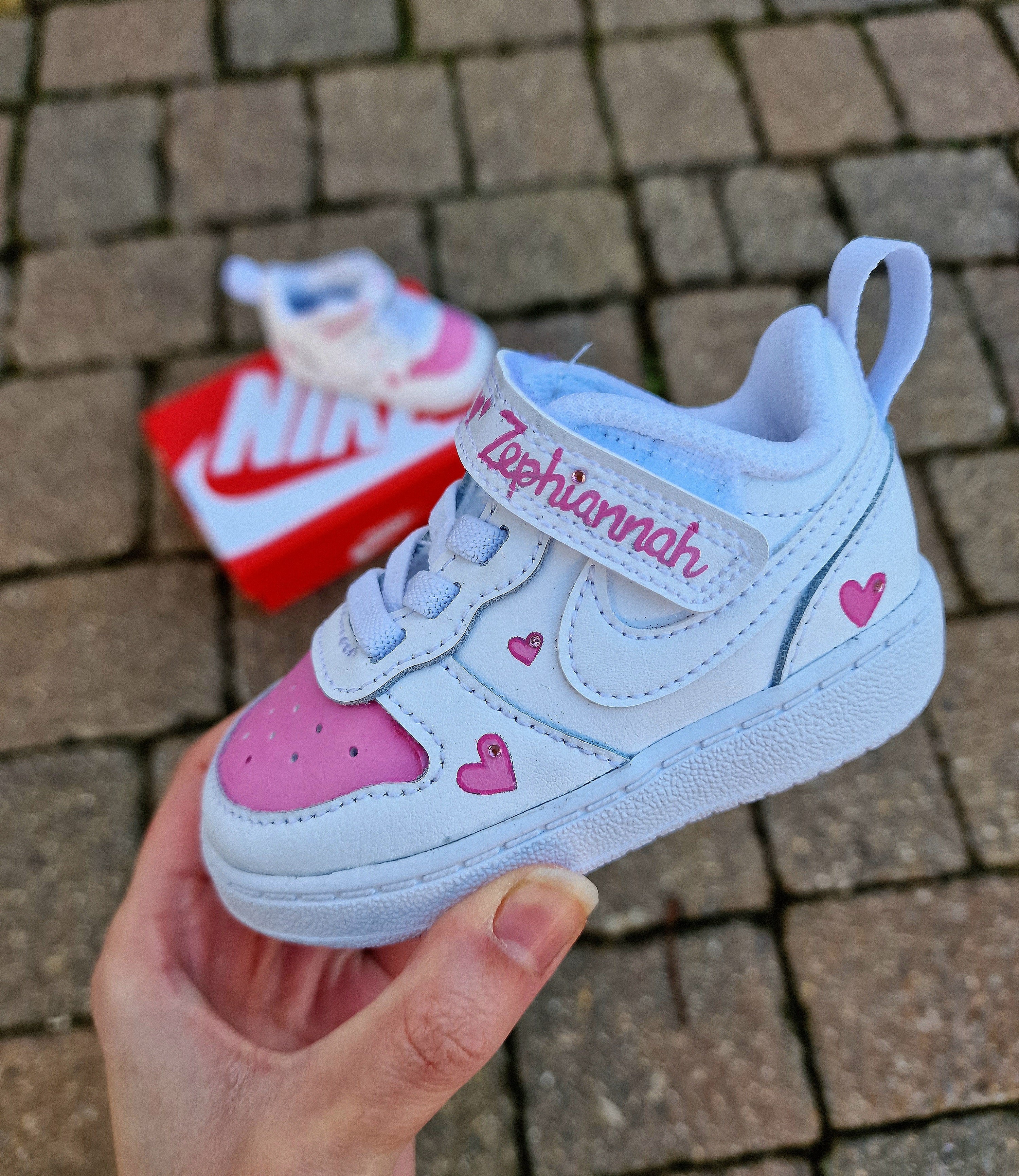 baby girl nike sneakers