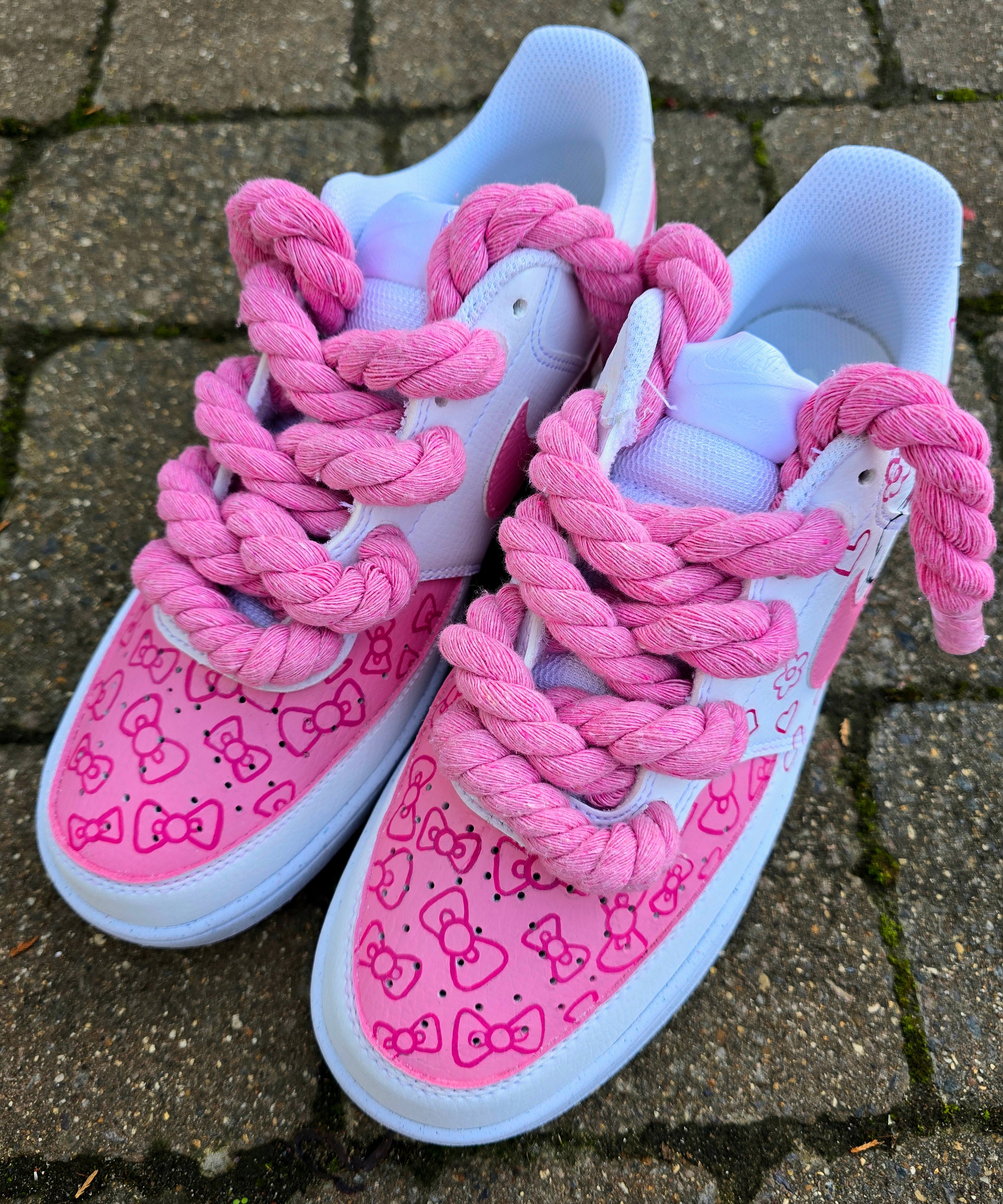 Kids Hello Kitty Custom Hand-Painted Nike Sneakers – Pink & White with Rope Laces